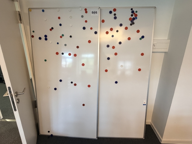 2 Whiteboards